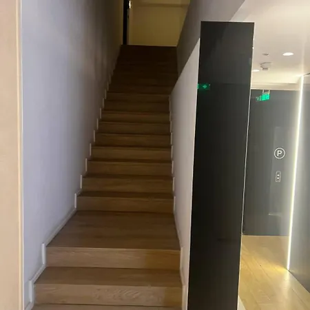 Cortina Apartment *